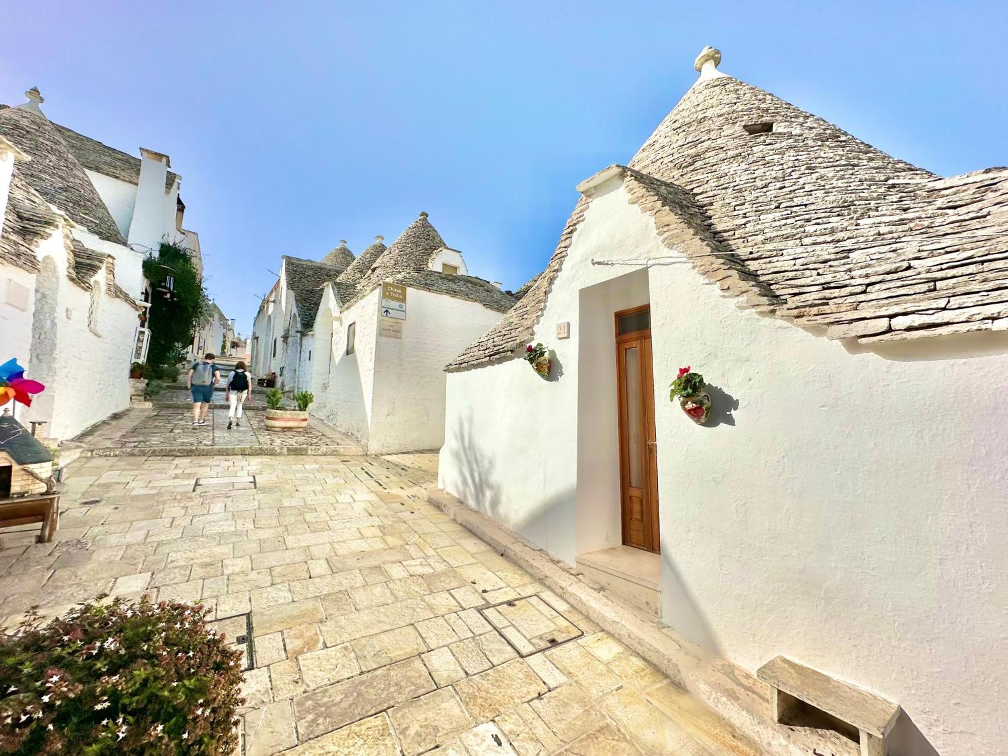 Trulli Fenice Альберобелло Экстерьер фото